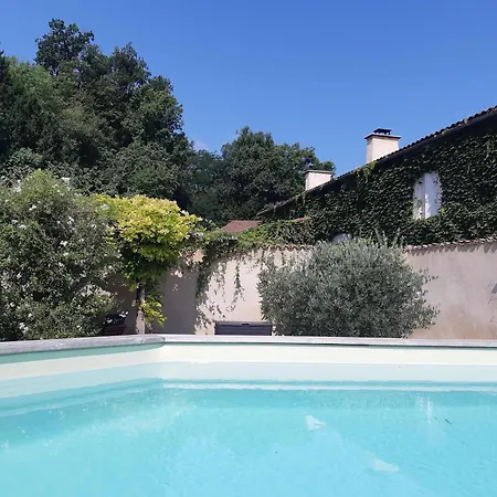 Family Break In Perigord Swimming Pool And Tourism * Ponteyraud