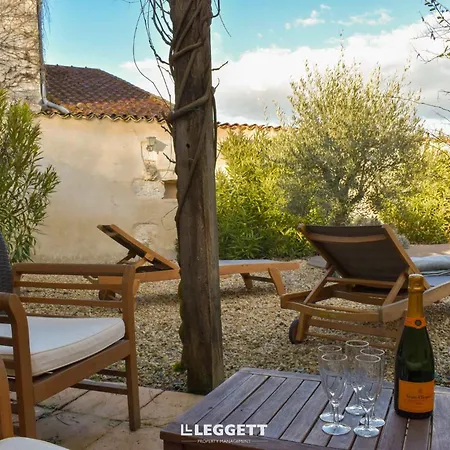 Family Break In Perigord Swimming Pool And Tourism *